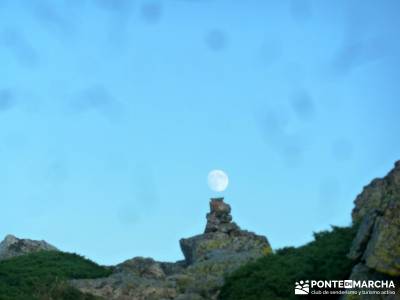 Maliciosa- Senderismo Luna Llena; parque nacional monfragüe orbaneja del castillo rutas monasterio 